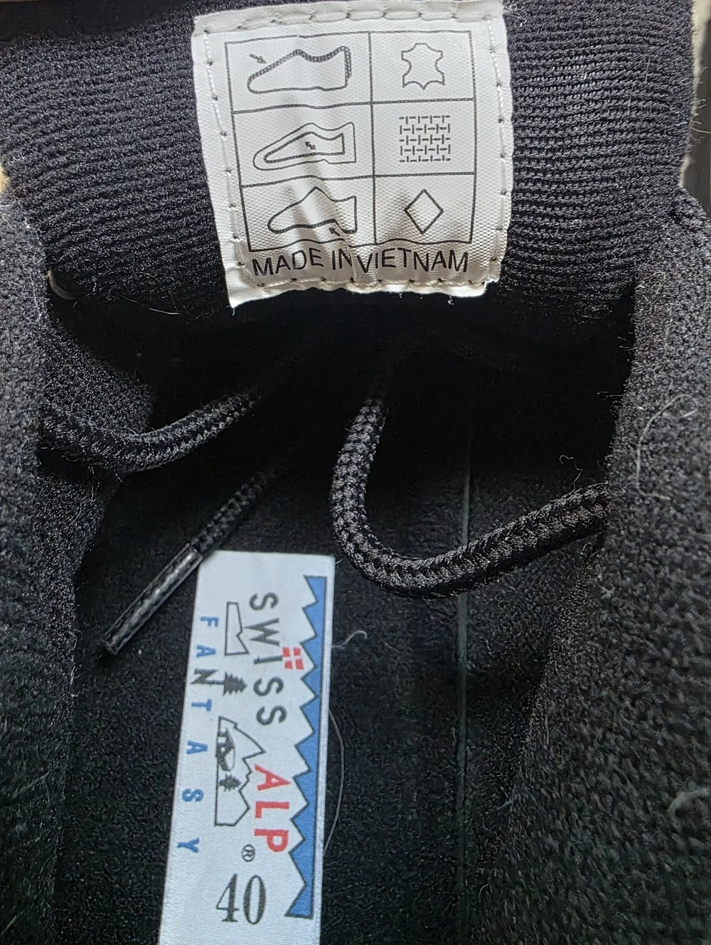 NWOT Vintage Swiss Alpine Fantasy Floral Suede Boots - Size US 9/9.5 | EU 40 - Picture 2 of 10